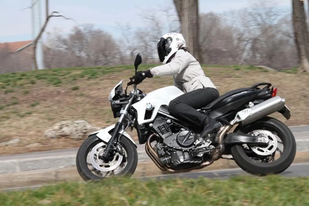 BMW F 800 R 2012  (9)