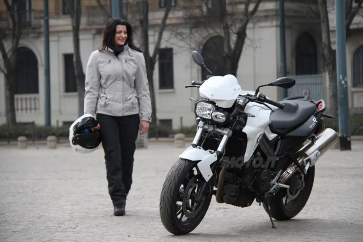 BMW F 800 R 2012  (13)