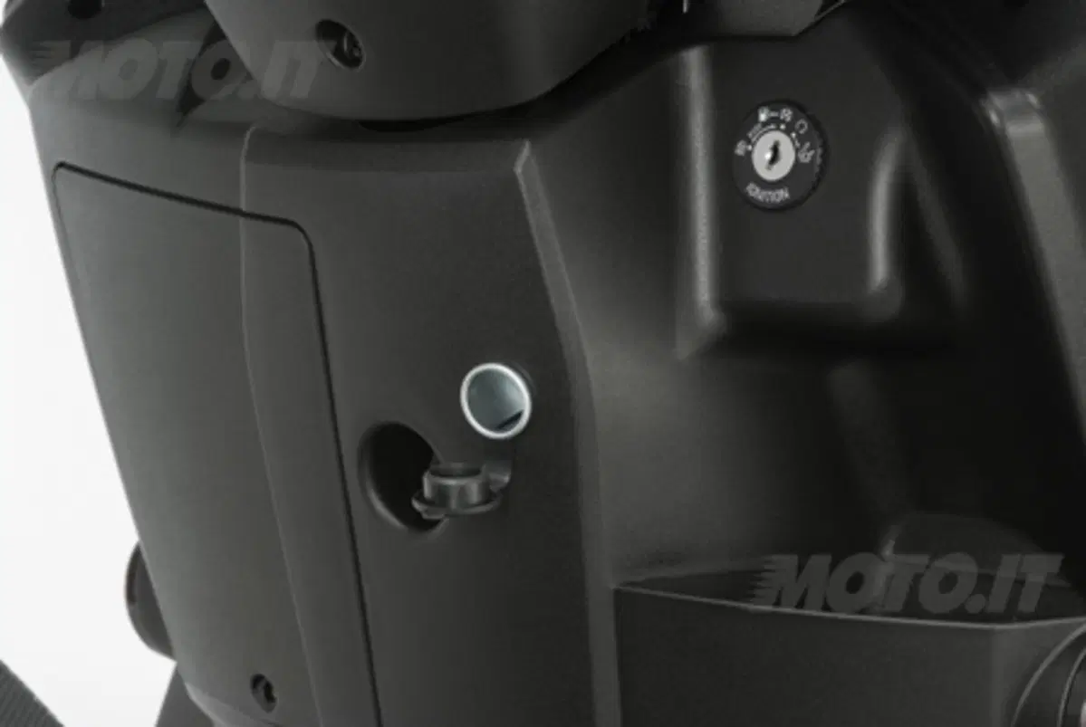 Nuovo scooter Benelli ZenZero 350. Ad aprile a 3.590 Euro (6)