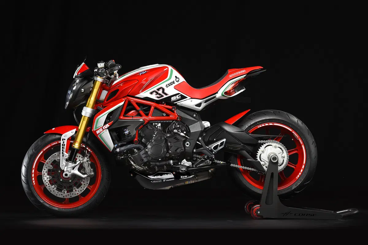 EICMA 2017: MV Agusta Dragster 800 RC 2018 (3)