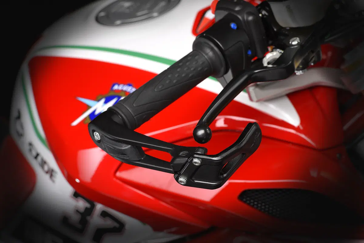 EICMA 2017: MV Agusta Dragster 800 RC 2018 (10)