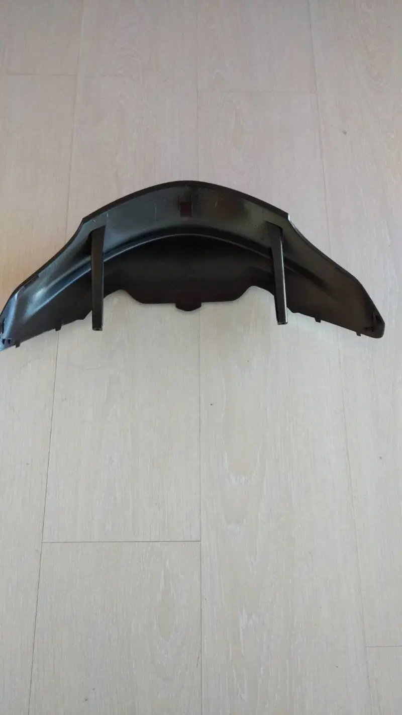PROTEZ.FANALE POST. MAJESTY 400 Yamaha (2)