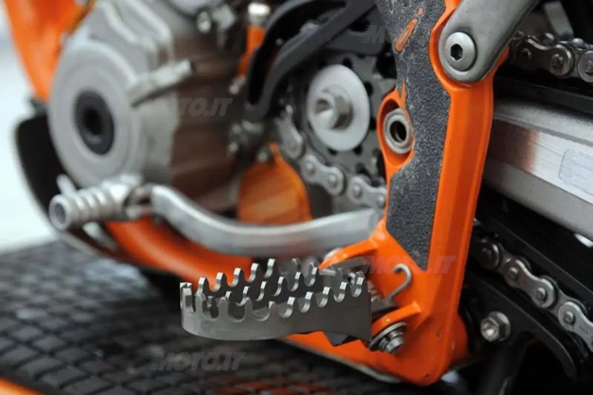 De Carli: "La KTM SX 350 di Tony Cairoli è più potente" (6)
