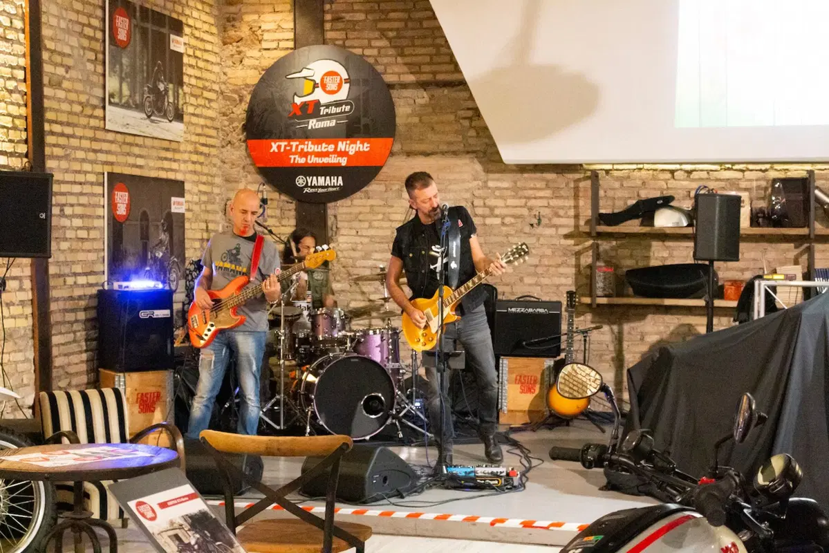 Yamaha Violante, la special vincente di Garage 221 (4)