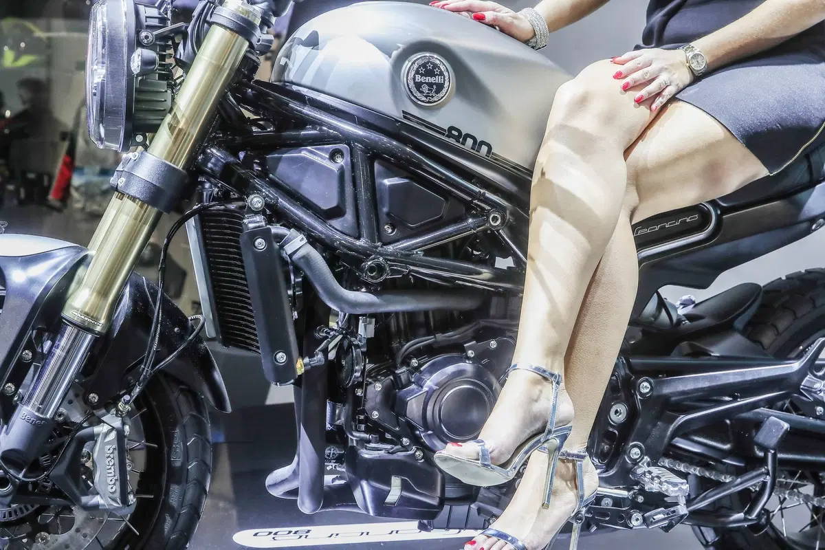 Benelli Leoncino 800 e 800 Trail a EICMA 2019: video, foto e dati (22)