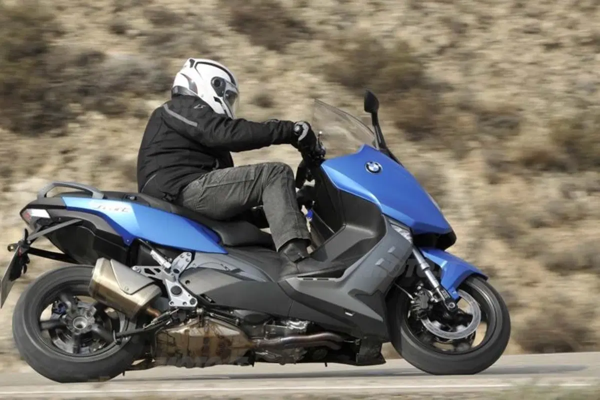 BMW C 600 Sport e C 650 GT  (4)