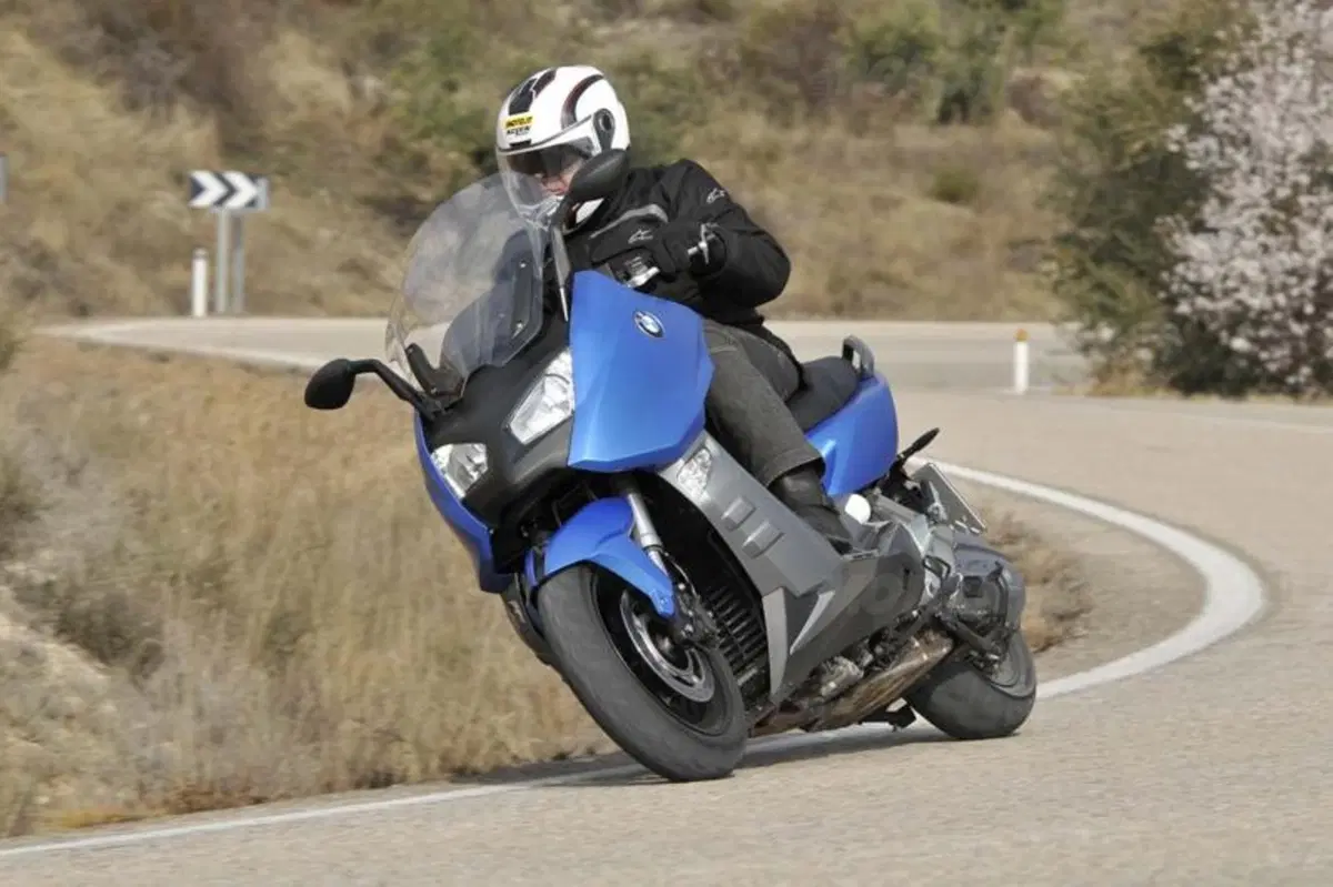BMW C 600 Sport e C 650 GT  (5)