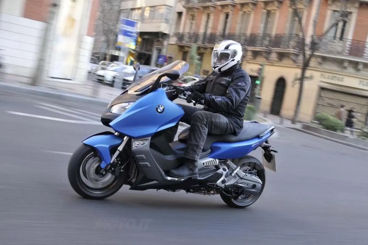 BMW C 600 Sport e C 650 GT  (9)