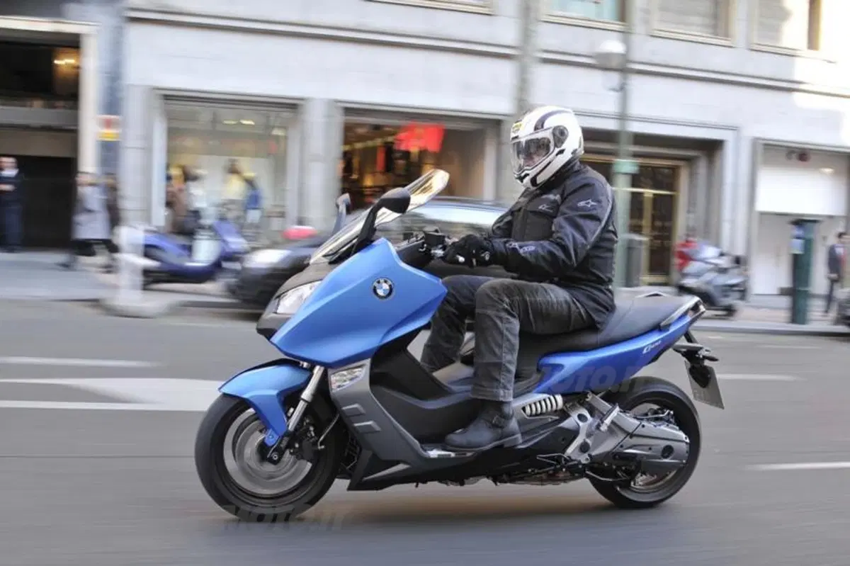 BMW C 600 Sport e C 650 GT  (12)