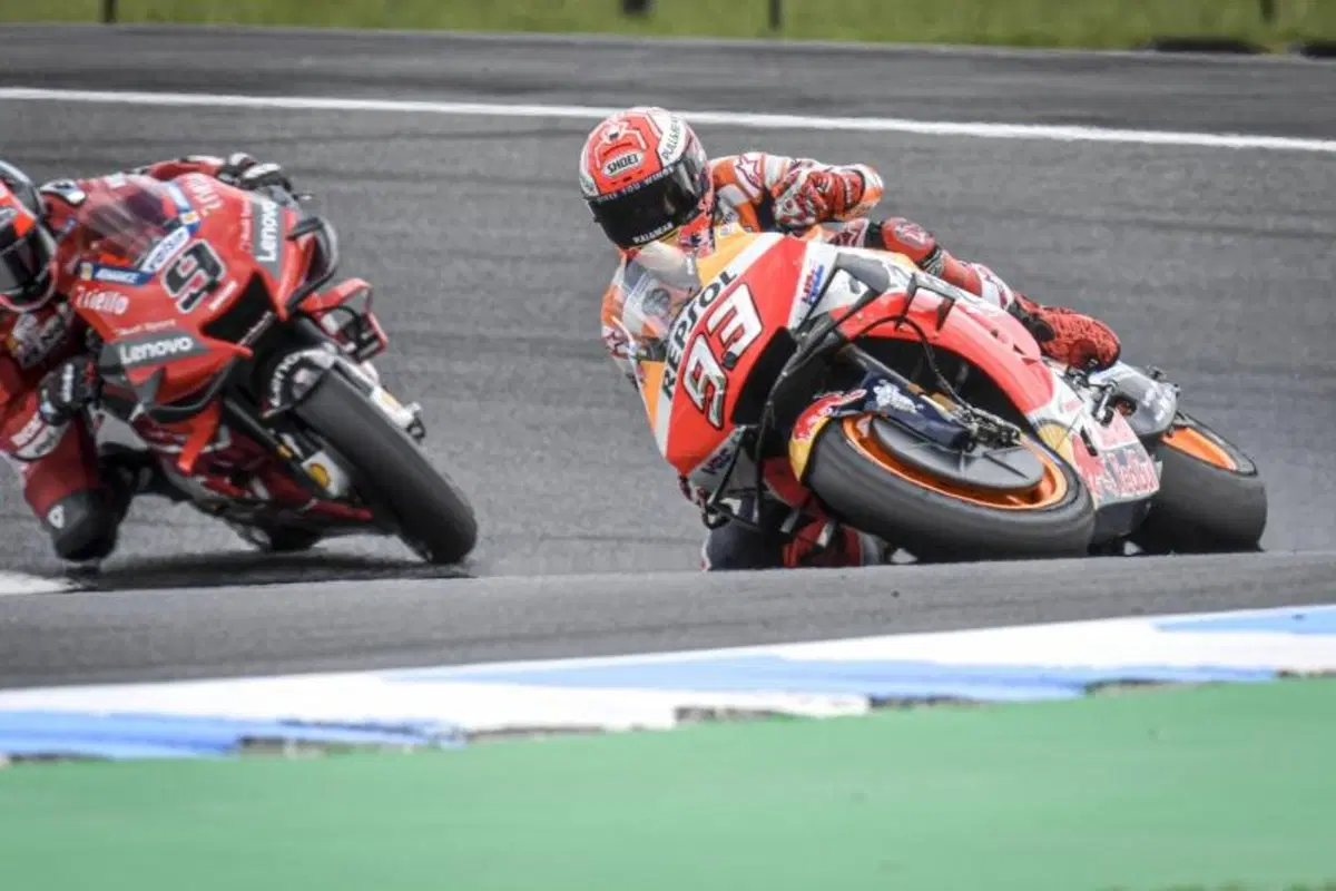 MotoGP 2019: i salvataggi più estremi (6)