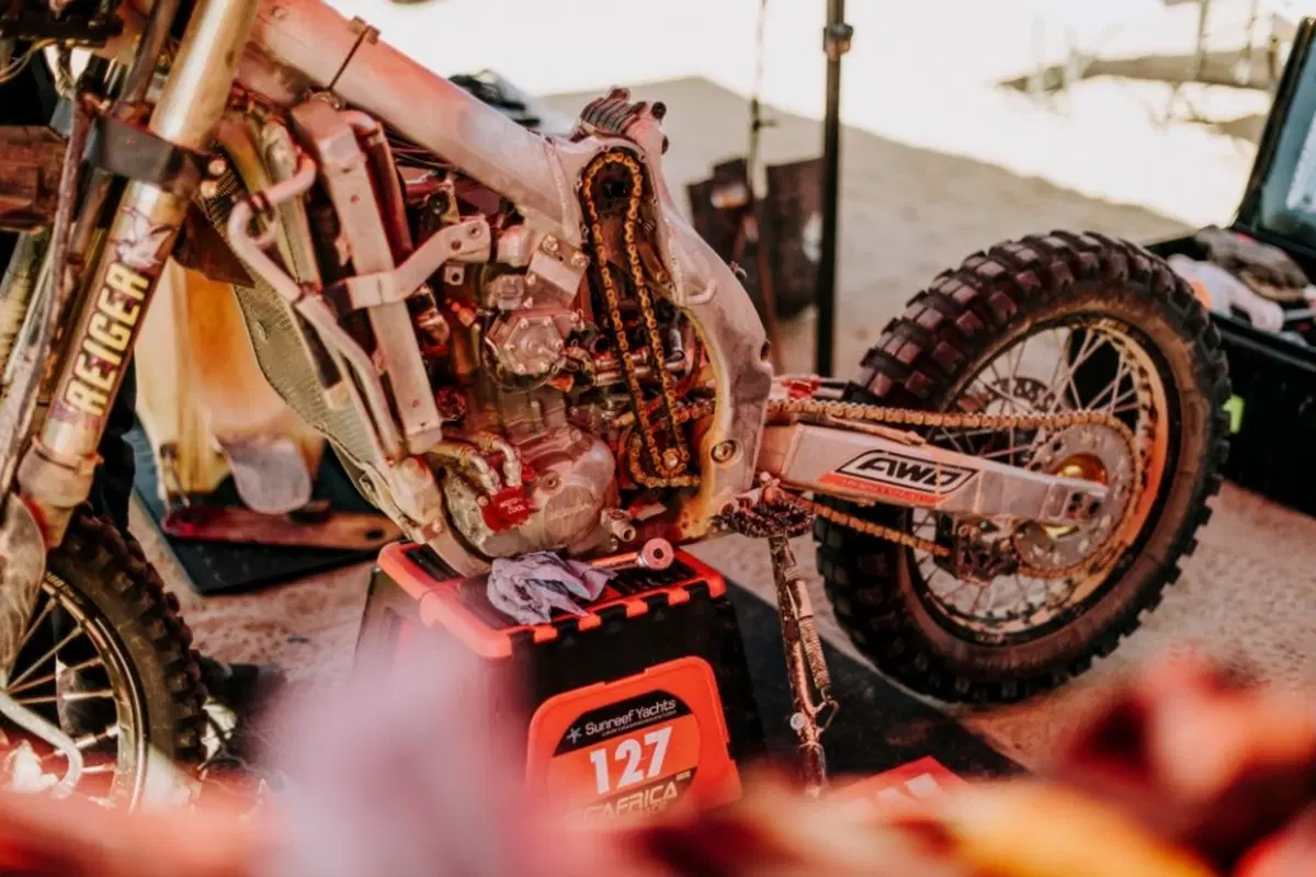 Africa Eco Race. D-6. Un Australiano in Mauritania! (10)