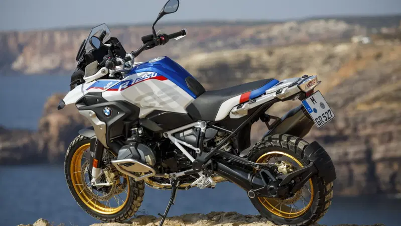 La moto pi&ugrave; venduta: BMW R1250GS. Tutto quello che c'&egrave; da sapere