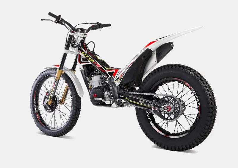 TRS Motorcycles One 125 One 125 R (2020) (9)