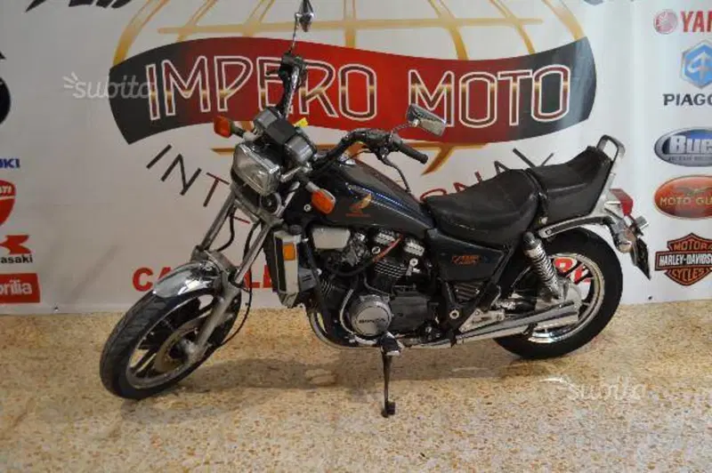 Honda vf 750 c