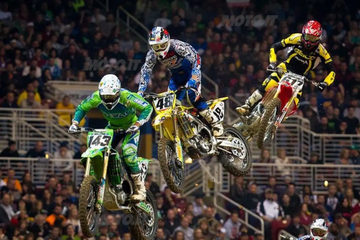 Supercross. Villopoto vince a St. Louis (15)