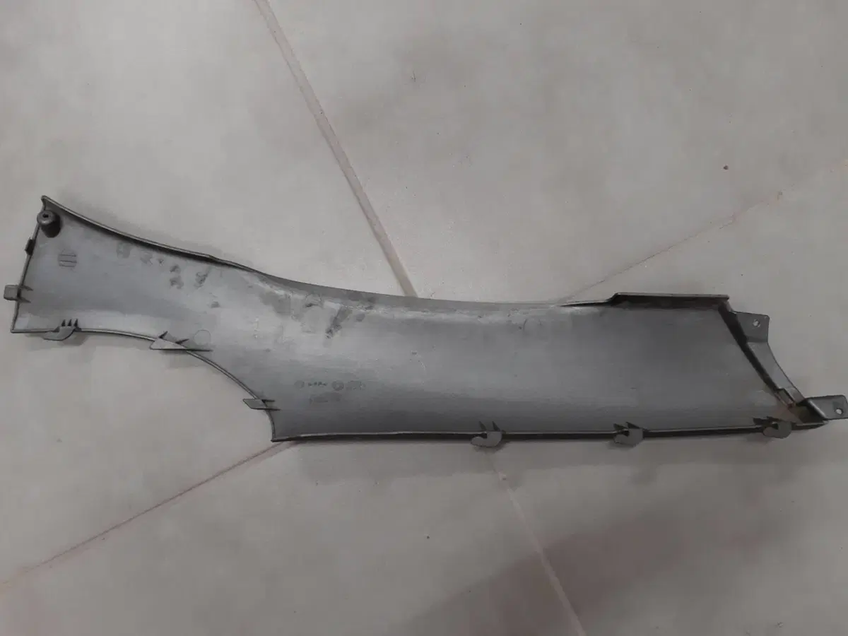 Pannello inferiore posteriore sx Piaggio X9 (2)