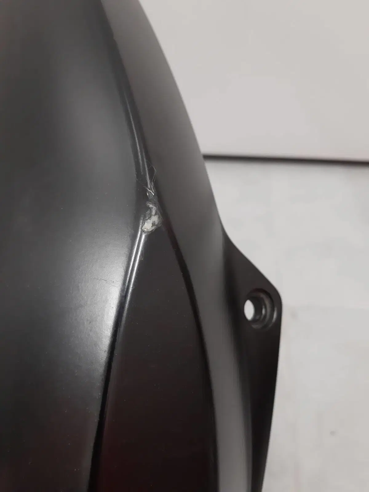 Rivestimento laterale posteriore Piaggio NRG 50 (4)