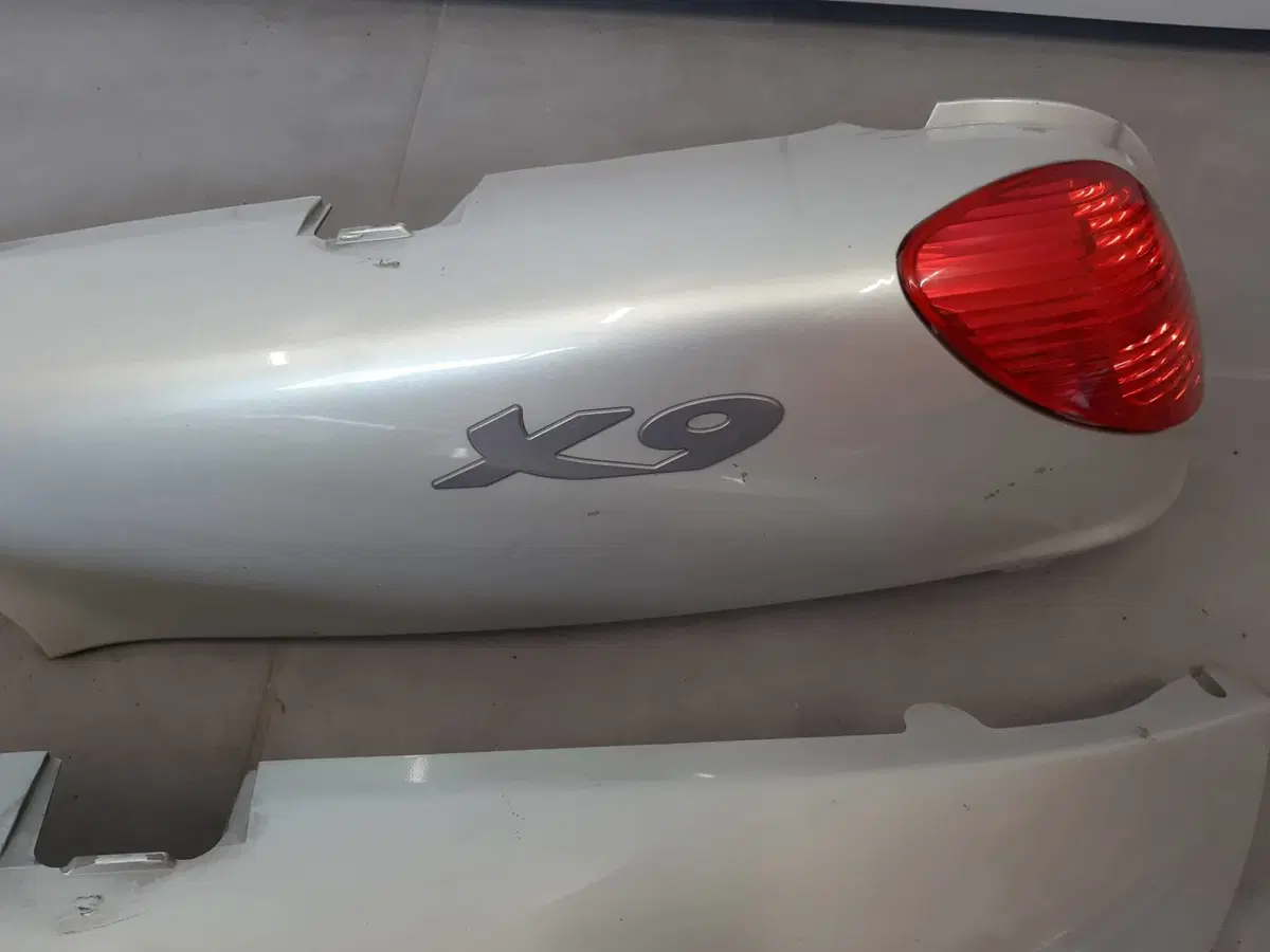 Carena posteriore Piaggio x9 (3)