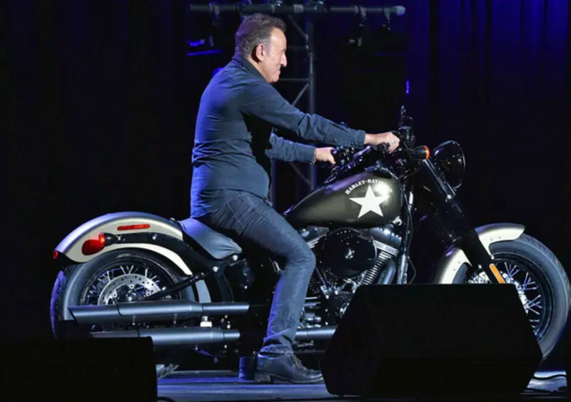 Moto e Celebrity: Bruce Springsteen mette all&#039;asta la sua Harley