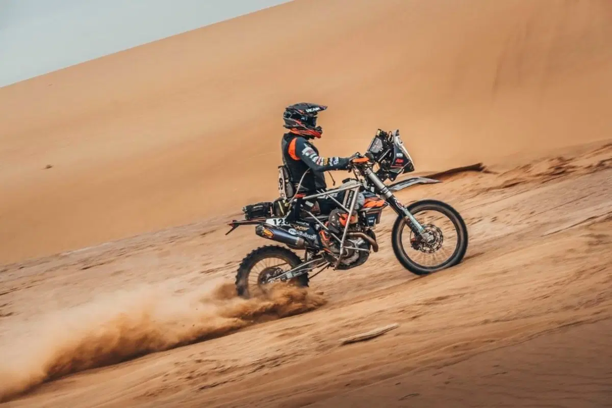 Africa Eco Race. D-8. Poskitt, KTM, nell’affresco di Tidjikja (10)