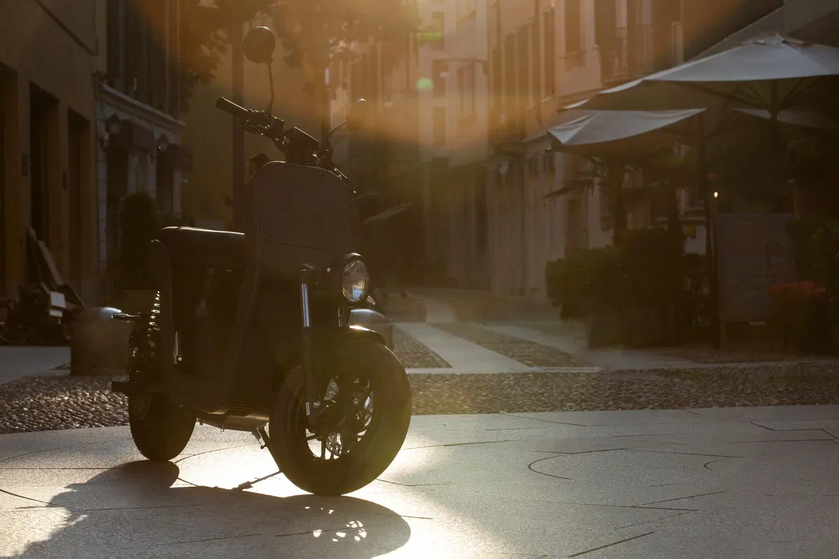 ME Scooter e Mr. Martini insieme all'insegna del design  (15)