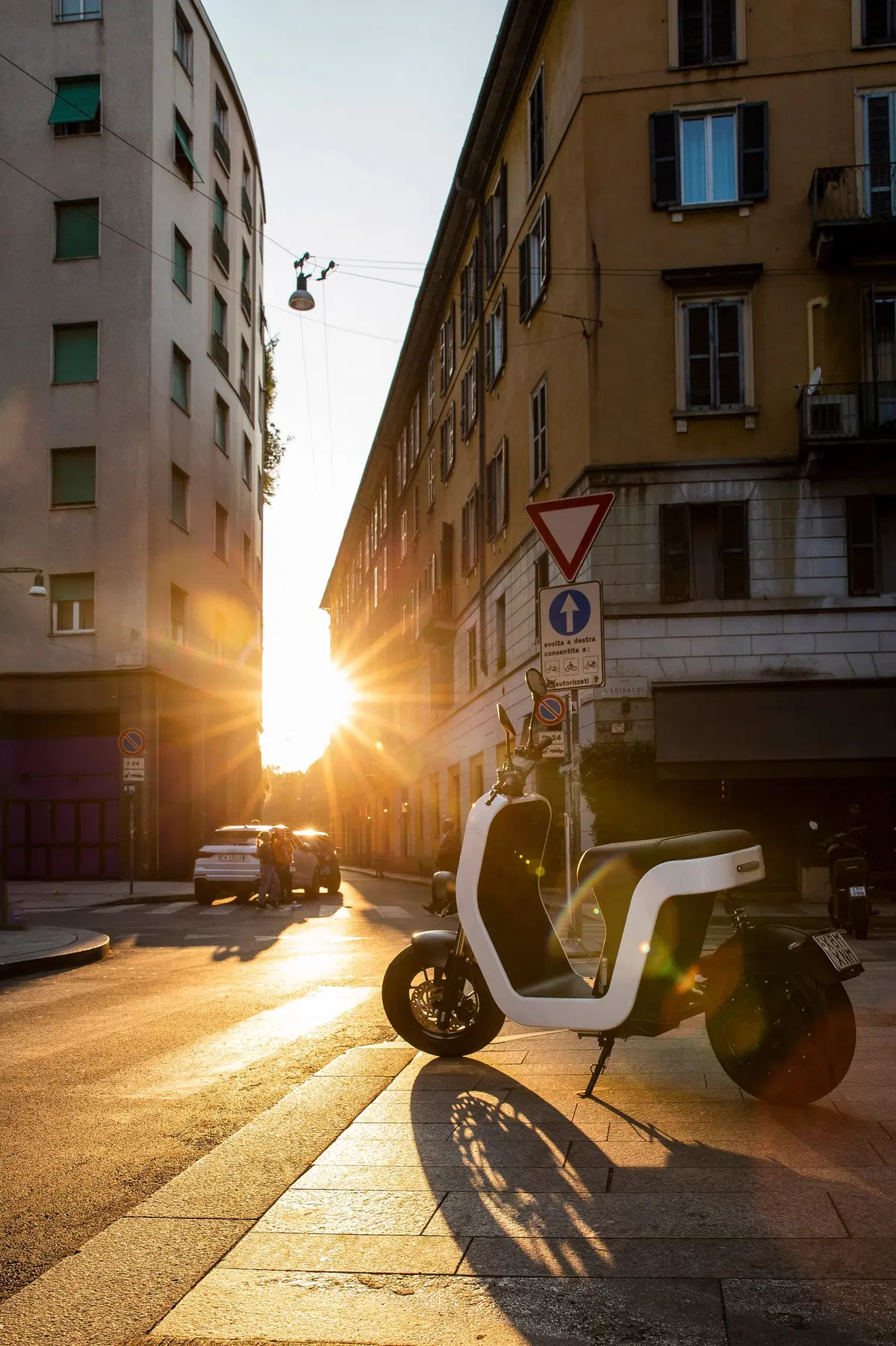 ME Scooter e Mr. Martini insieme all'insegna del design  (13)