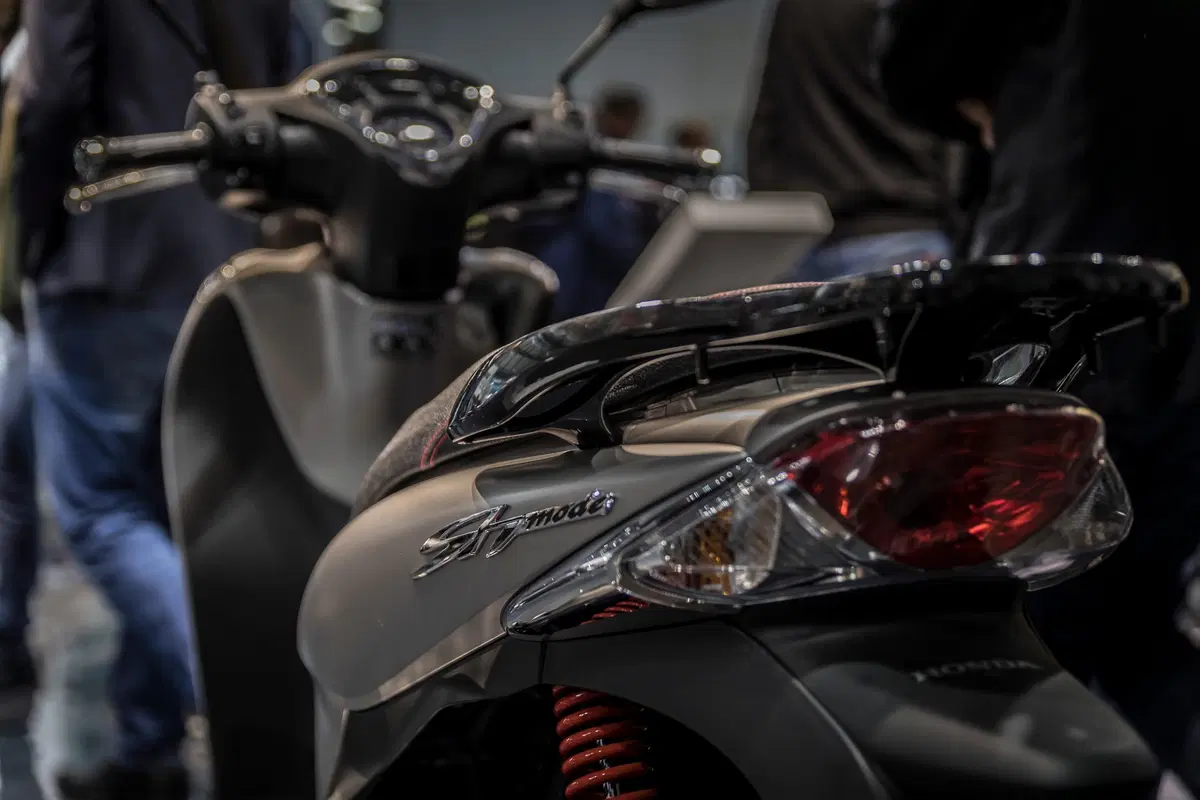 Nuovo Honda SH 125i 2020: foto e dati (6)