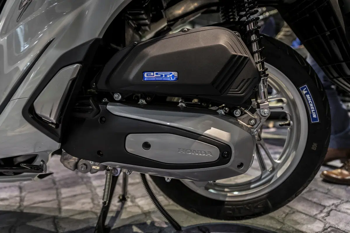 Nuovo Honda SH 125i 2020: foto e dati (12)