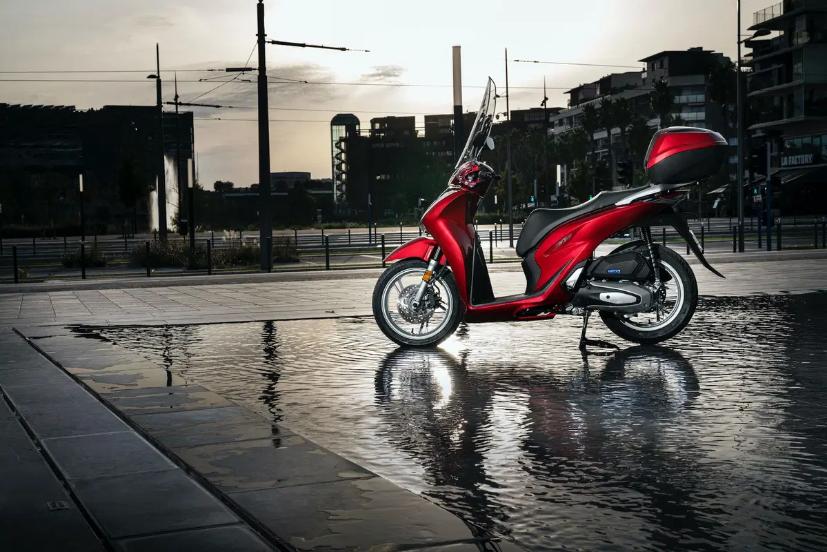 Nuovo Honda SH 125i 2020: foto e dati (13)