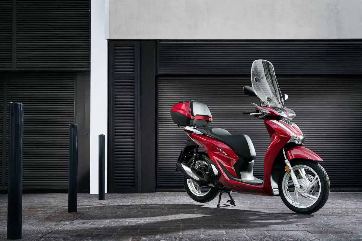 Nuovo Honda SH 125i 2020: foto e dati (15)