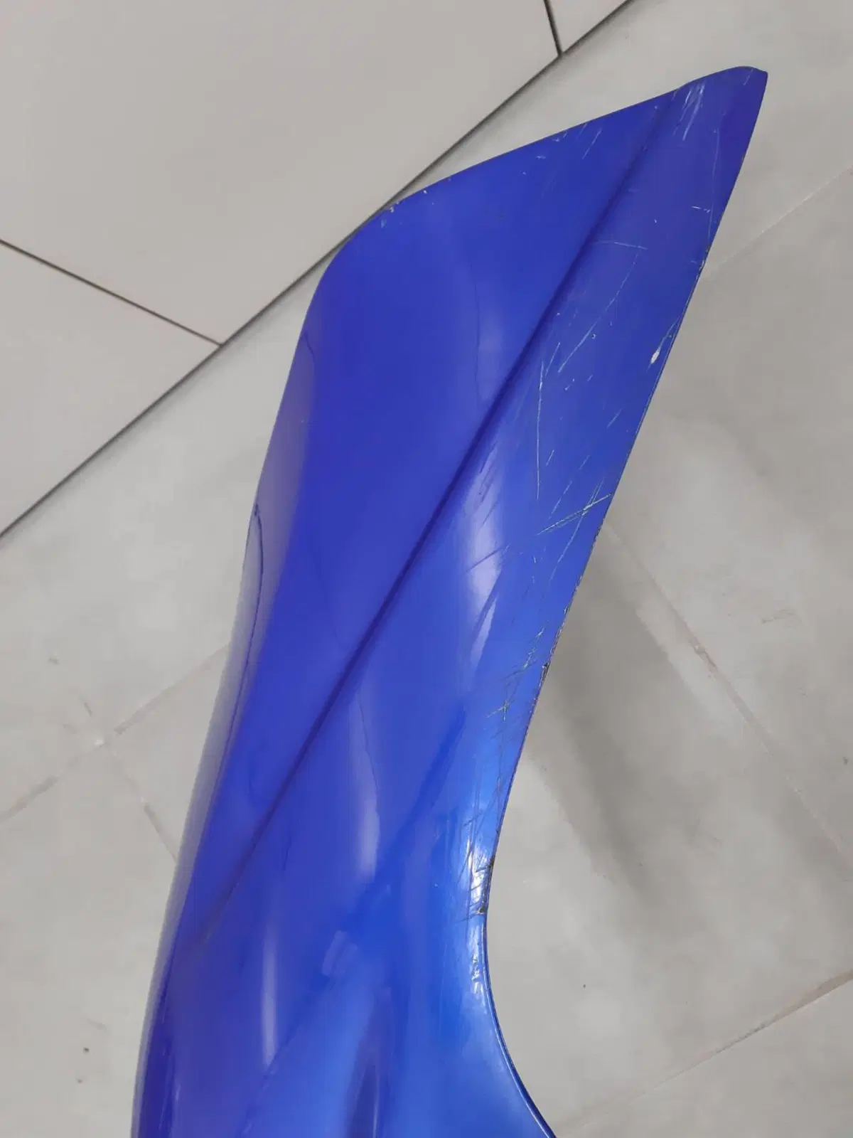 Carena inferiore puntuale Aprilia Sr 50 blu (5)