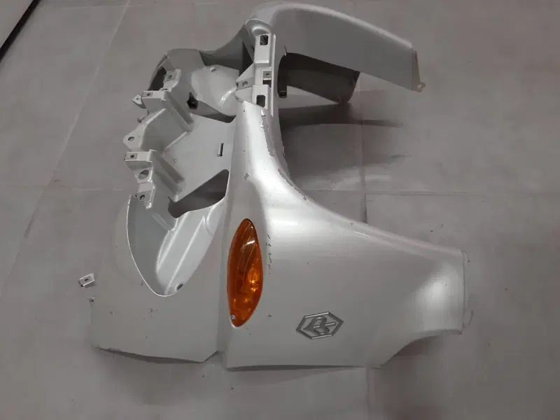 Carenatura Ant. PIAGGIO x9 125 250 500 (4)