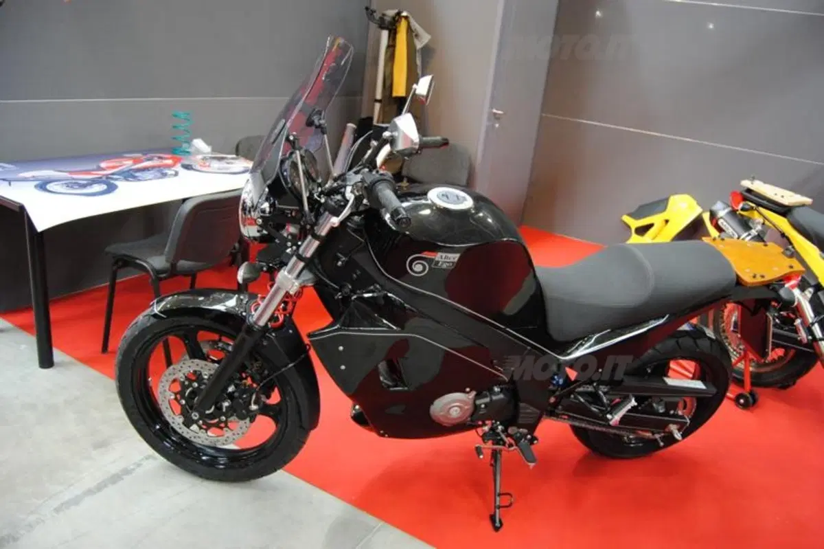 AlterEgo V-Spring GT e V-Spring Sport Tourer a Motodays (10)