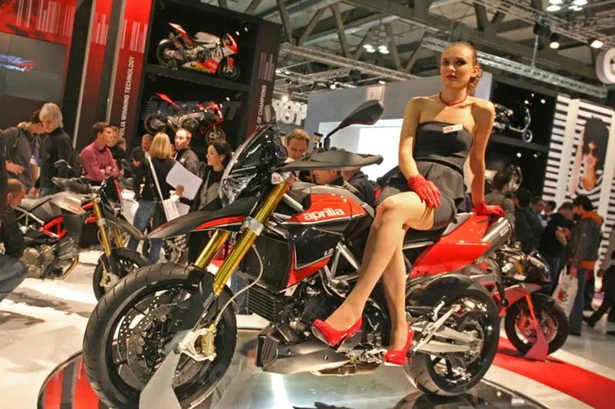Aprilia Dorsoduro 1200 2012
