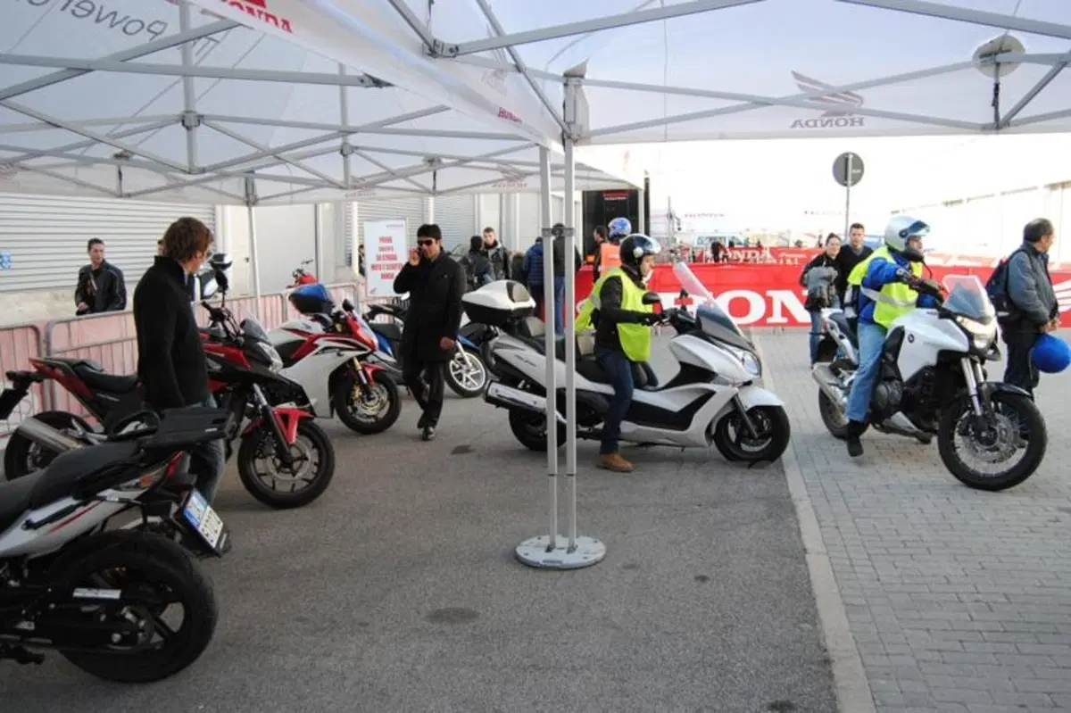 Motodays 2012: i demoride nelle aree esterne (2)