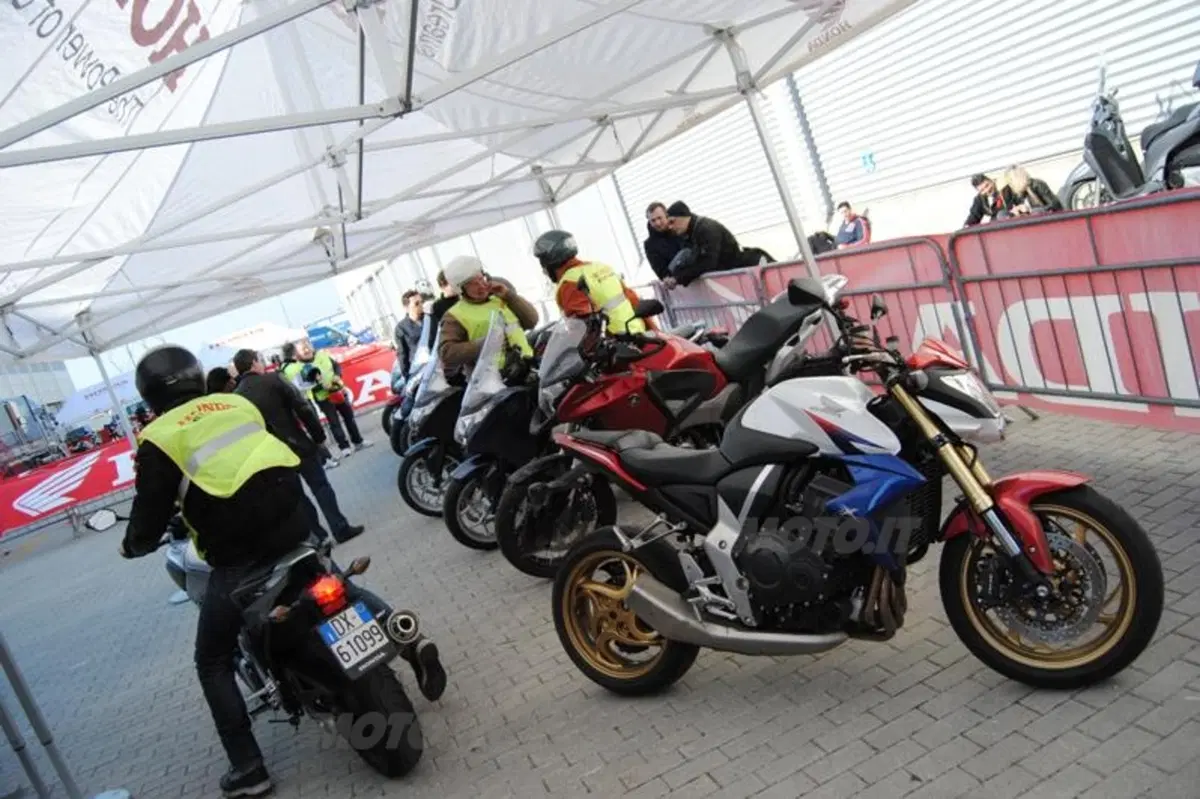 Motodays 2012: i demoride nelle aree esterne (3)