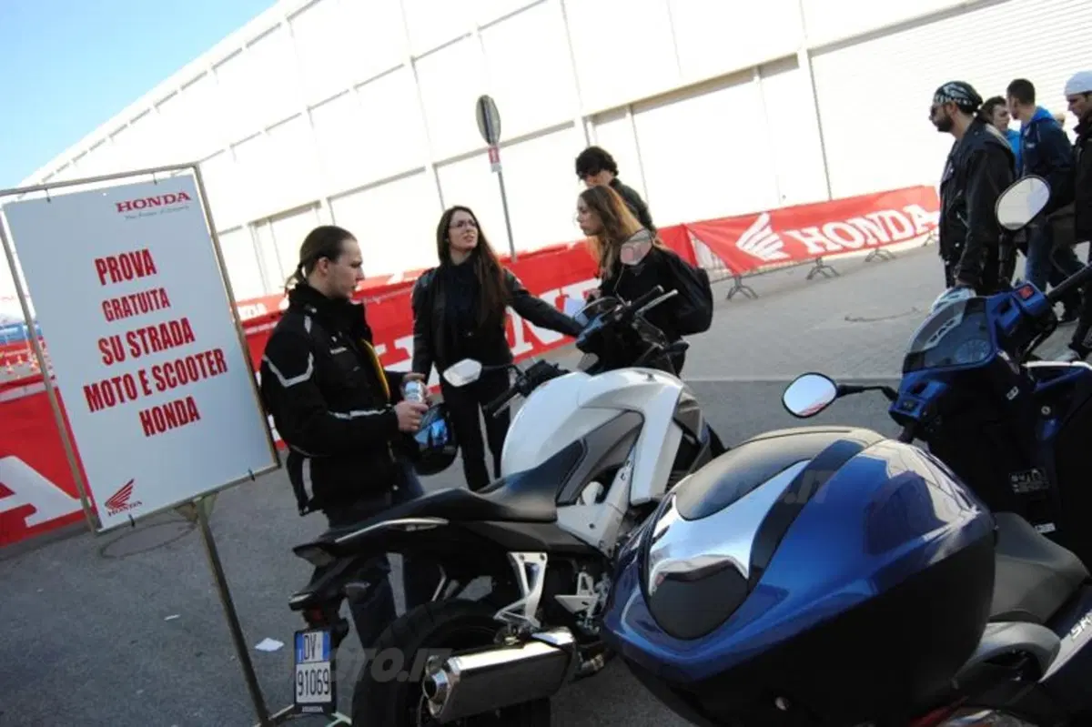 Motodays 2012: i demoride nelle aree esterne (12)