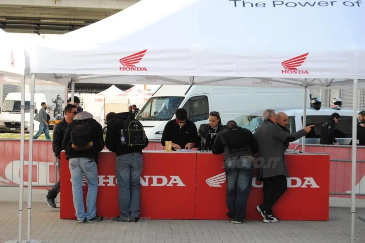 Motodays 2012: i demoride nelle aree esterne (13)