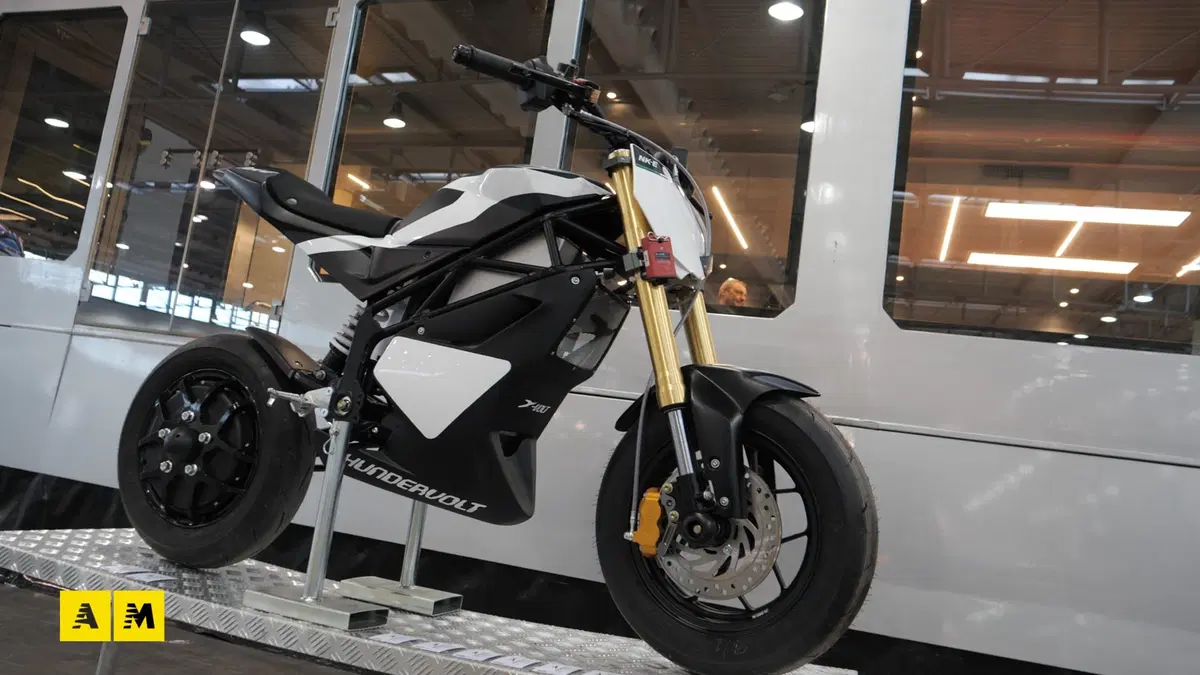 Test Thundervolt NK-E, la mini naked elettrica
