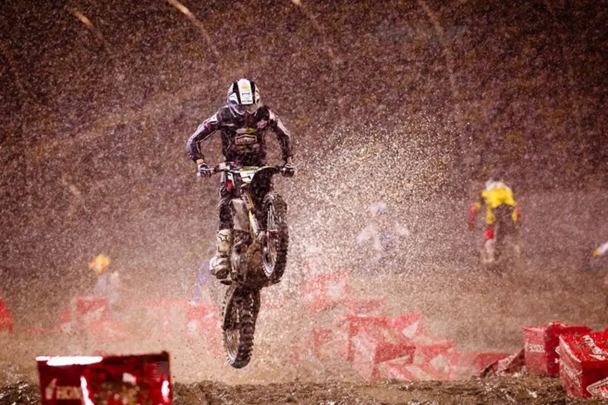 Supercross. A Daytona vince James Stewart (3)