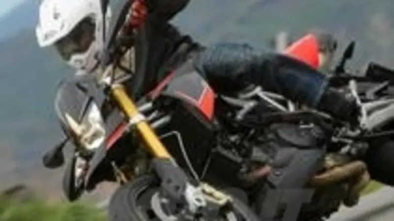 Aprilia Dorsoduro 1200 2012 