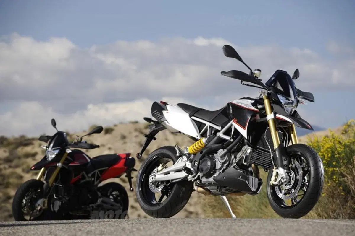 Aprilia Dorsoduro 1200 2012  (28)