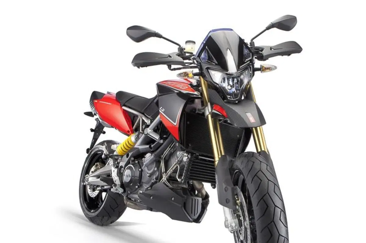 Aprilia Dorsoduro 1200 2012  (32)