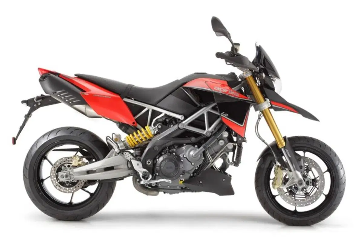 Aprilia Dorsoduro 1200 2012  (35)