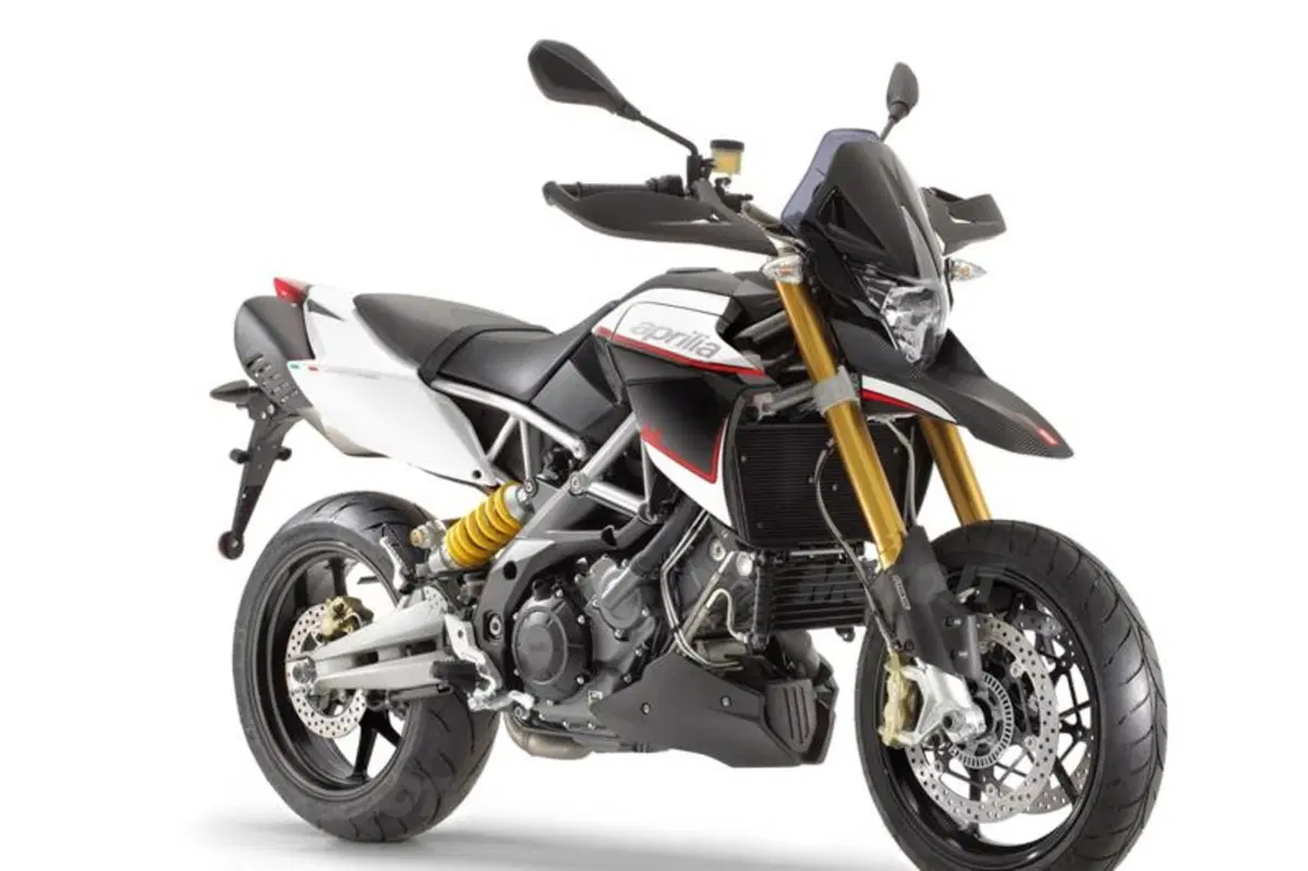 Aprilia Dorsoduro 1200 2012  (36)