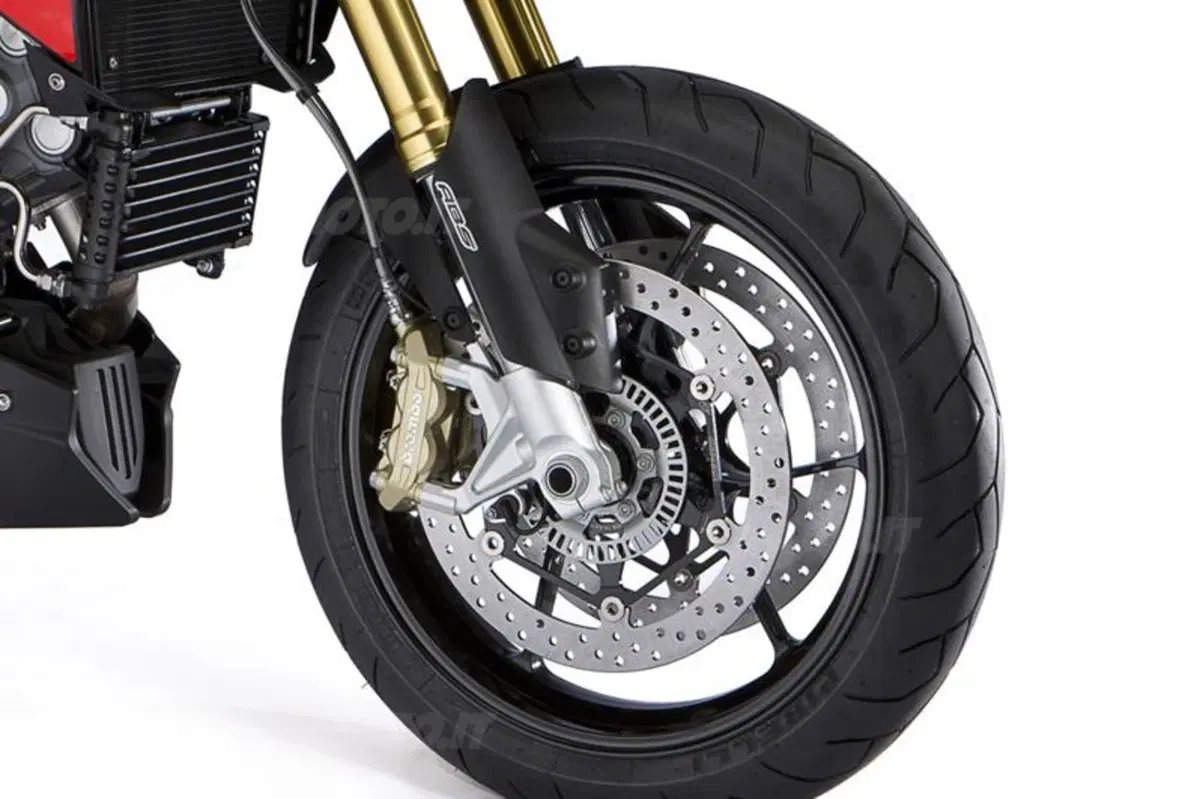 Aprilia Dorsoduro 1200 2012  (41)