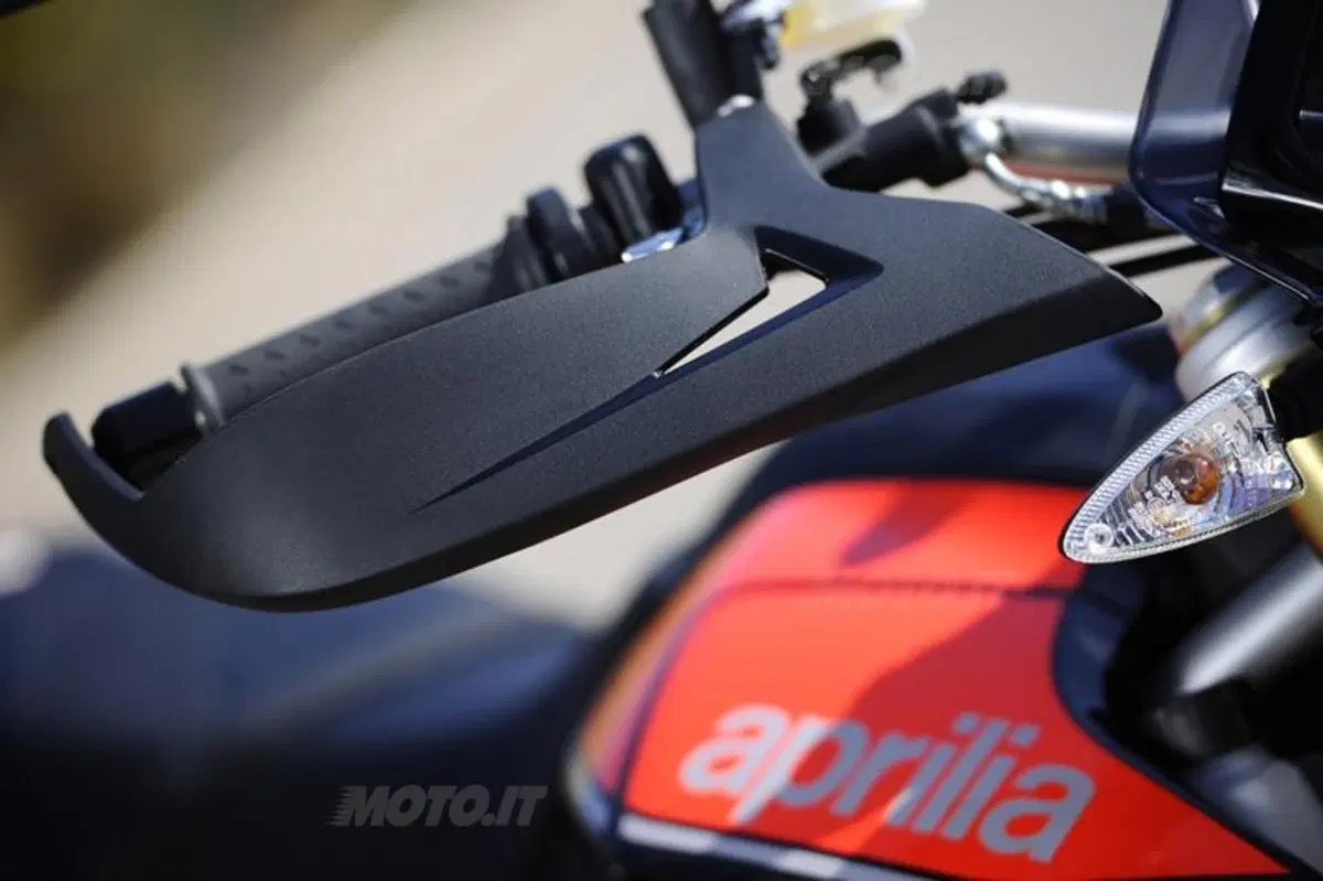 Aprilia Dorsoduro 1200 2012  (44)
