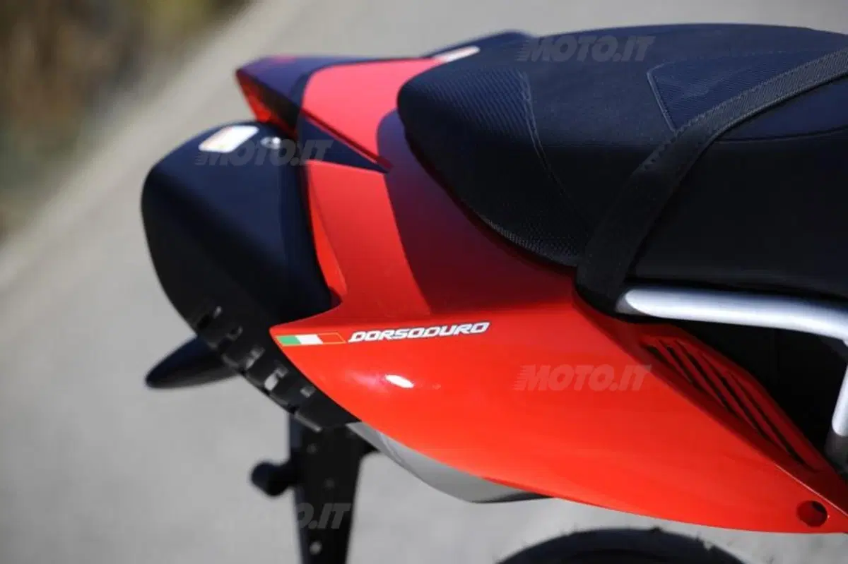 Aprilia Dorsoduro 1200 2012  (47)