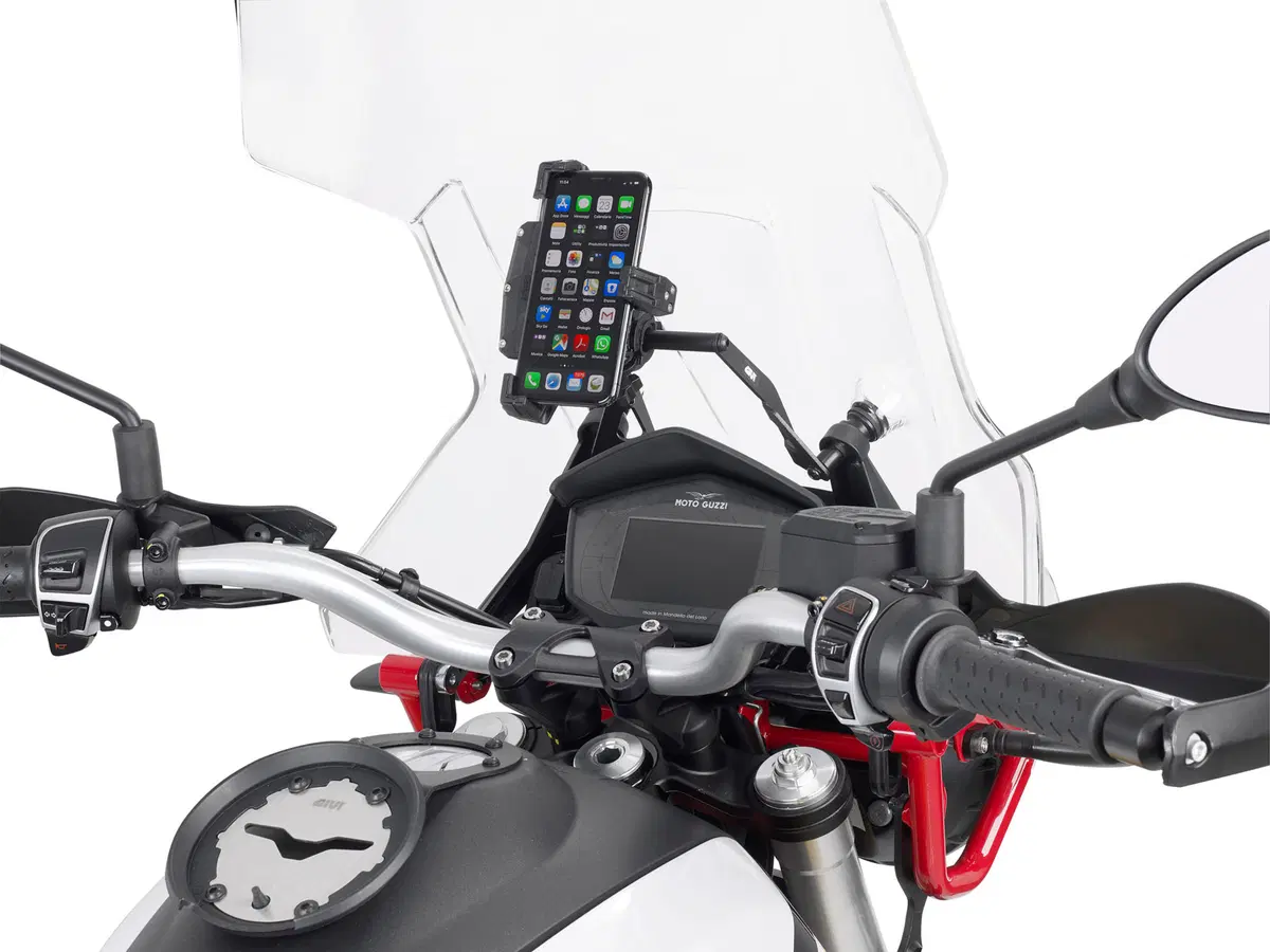 GIVI: allestimento per la Moto Guzzi V85 TT