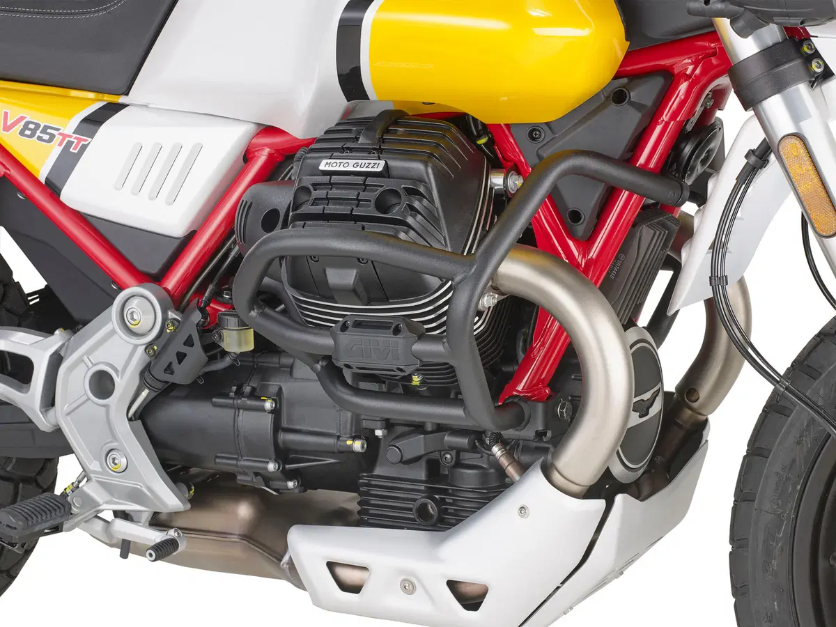GIVI: allestimento per la Moto Guzzi V85 TT (9)